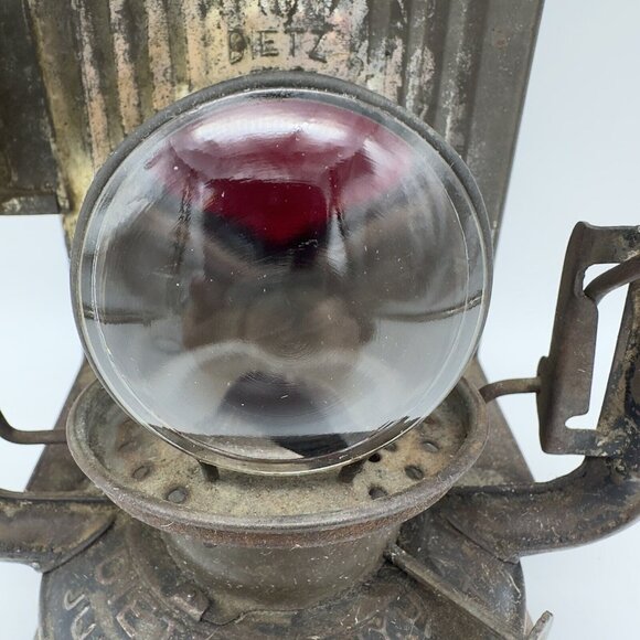 1923 ANTIQUE Dietz Junior Cold Blast Wagon Lamp Lantern USA Red Bullseye Lens H6 - Picture 9 of 16